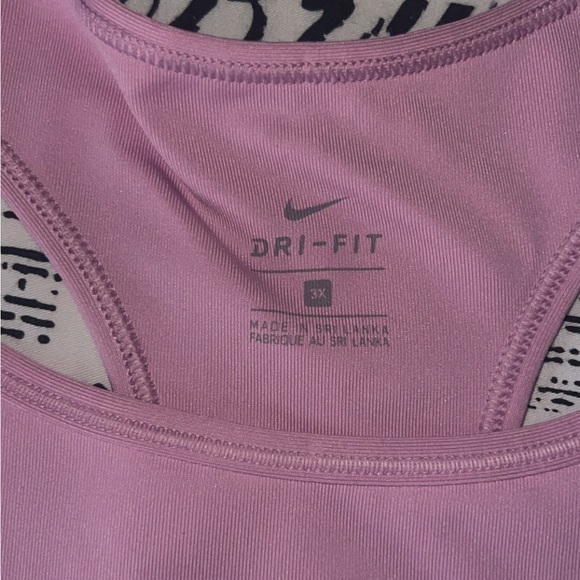 Nike White and Pink Sports Bras 3X - Picture 3 of 3